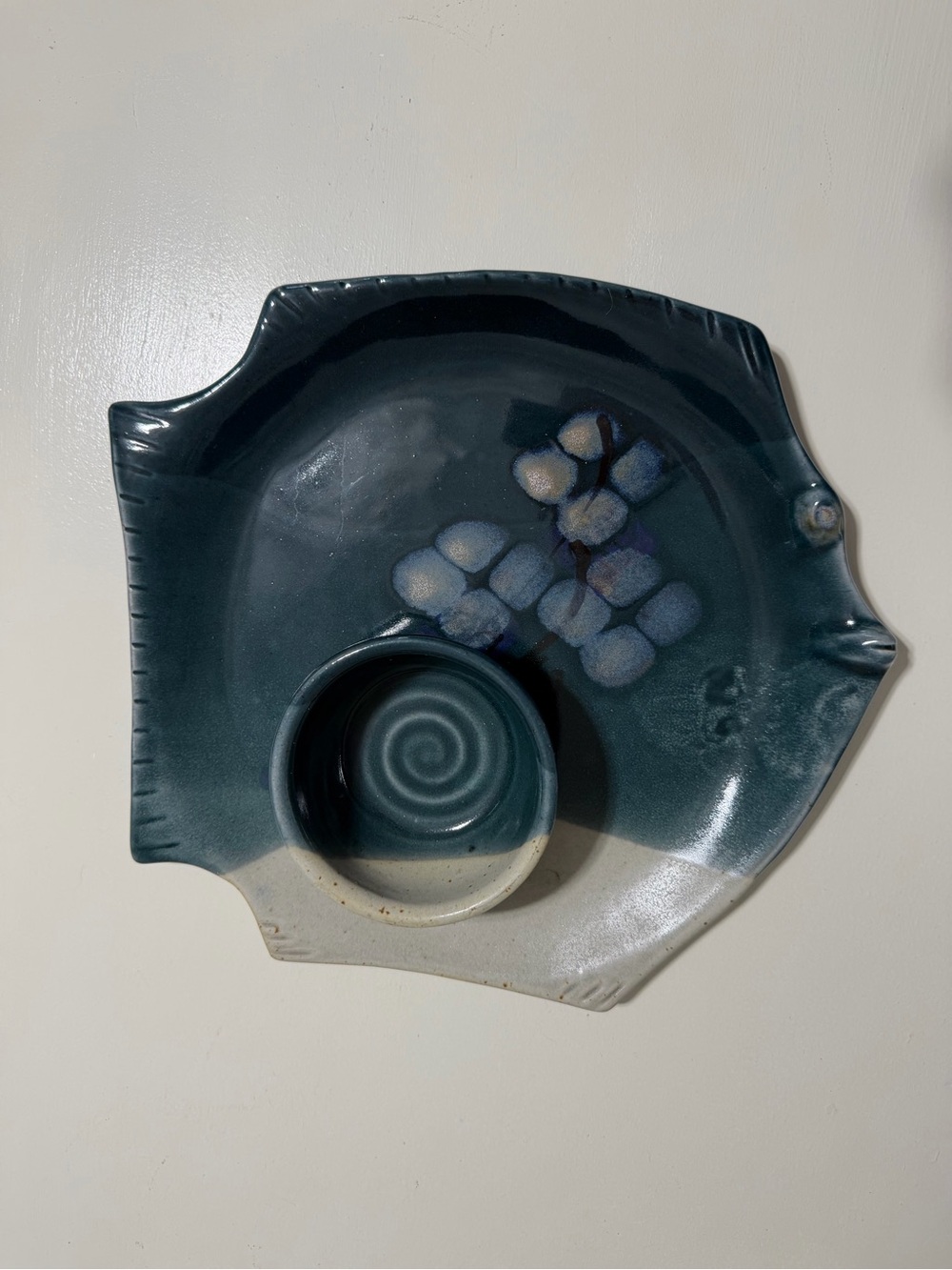 Kent Follette Pottery Blue Glazed Fish Platter & Attacked Dipping Bowl Set